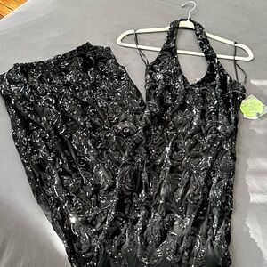 NWT Windsor Store black sequin floor length evening gown